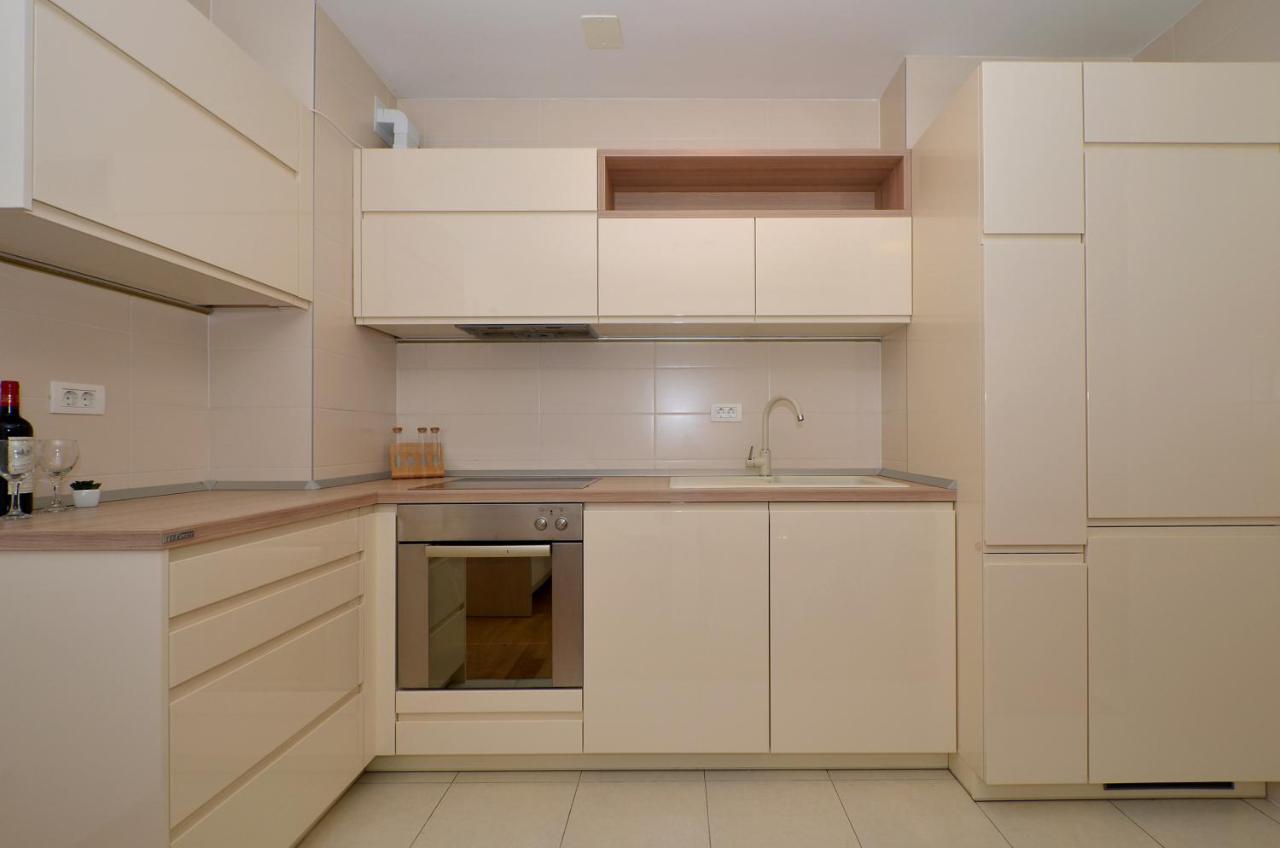 Apartment Luka Split Exteriör bild