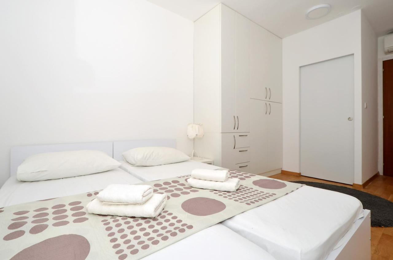 Apartment Luka Split Exteriör bild